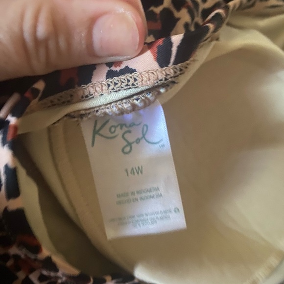 Leopard print one piece swimsuit - Picture 2 of 3